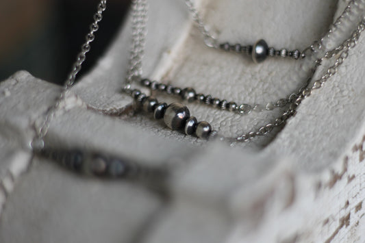 Dainty Saucer Navajo Pearl Necklace